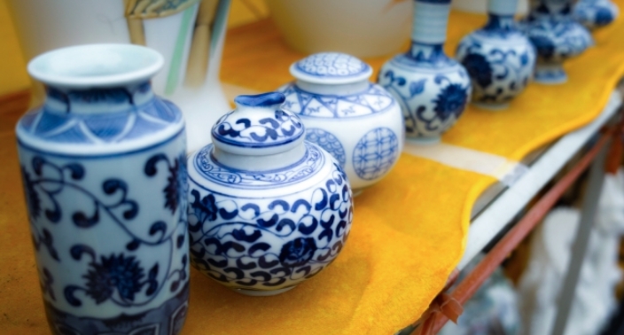 古物の売買及び輸出入業